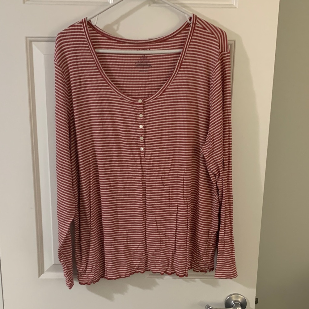 Arizona Jean Company Red Striped Long Sleeve Top